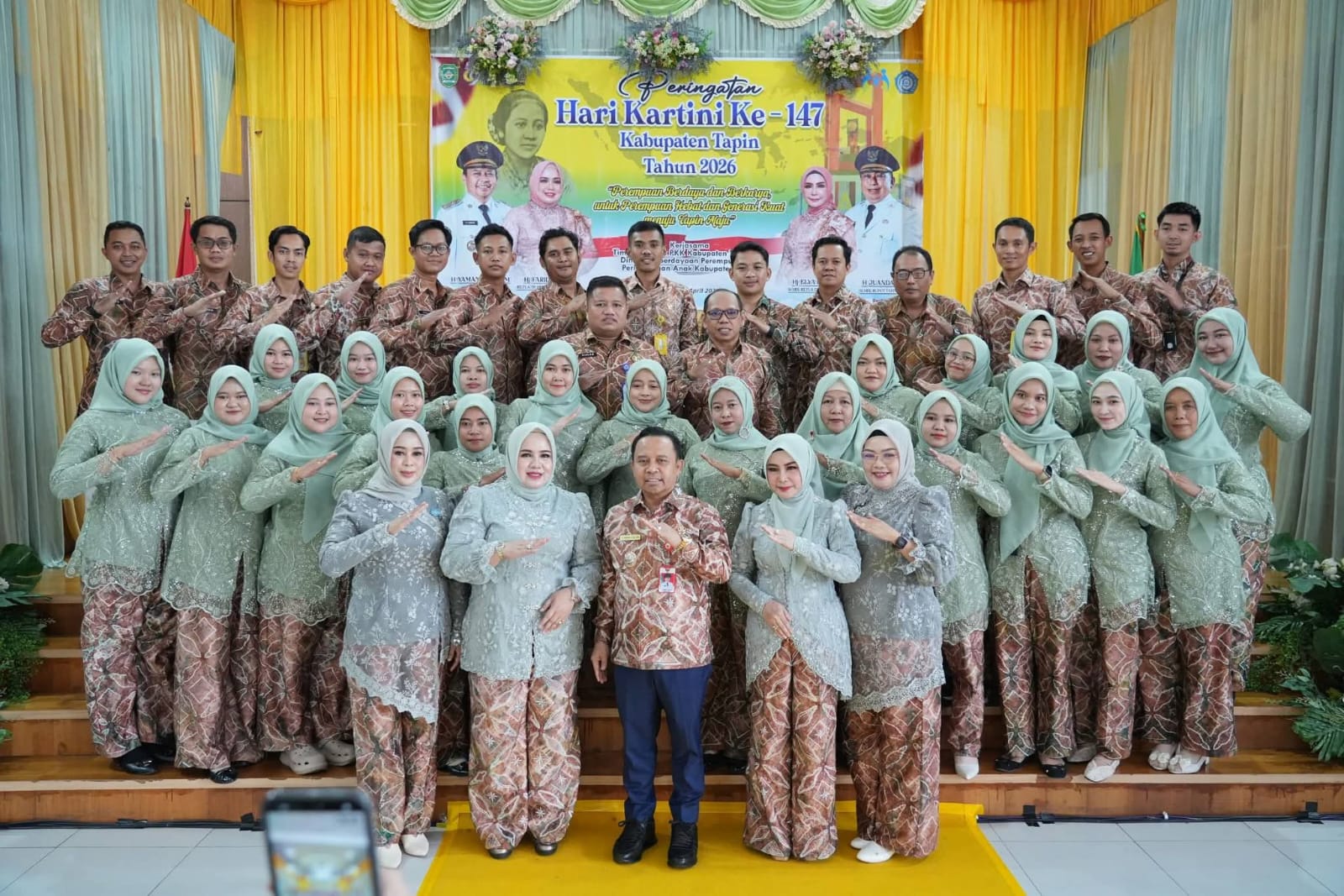 Lomba Fashion Show Memeriahkan Hari Kartini Di Kabupaten Tapin 